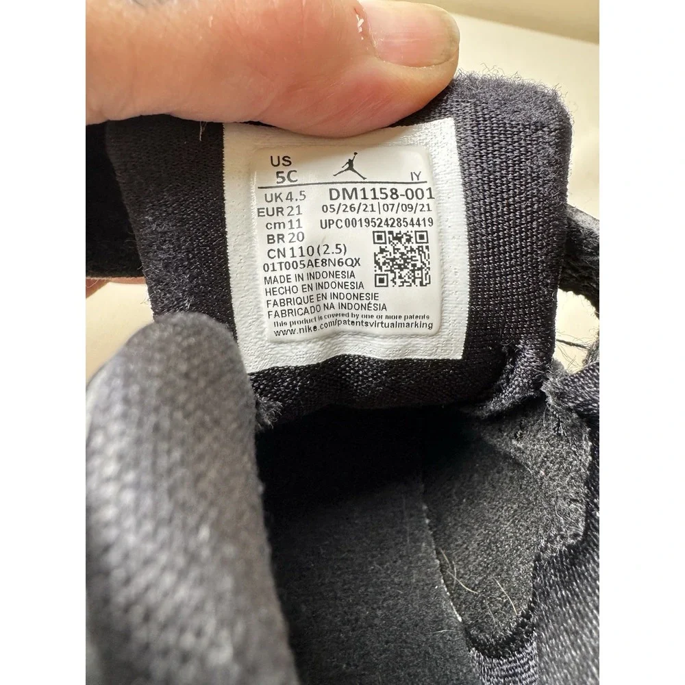 Jordan 6-17-23 TD Toddler Sneakers Black Metallic Silver DM1158-001‎ Size 5C